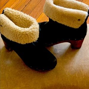 Size 7 Uggs